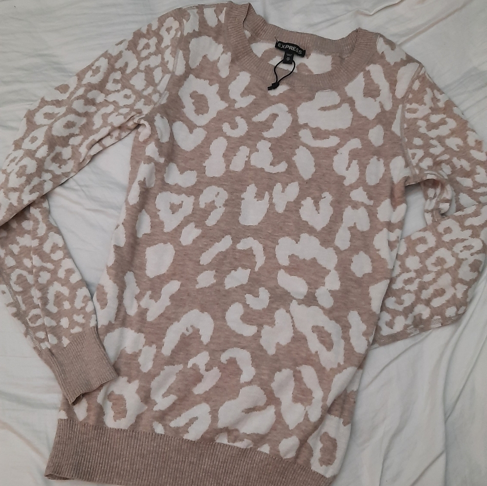 Mocha leopard print sweater